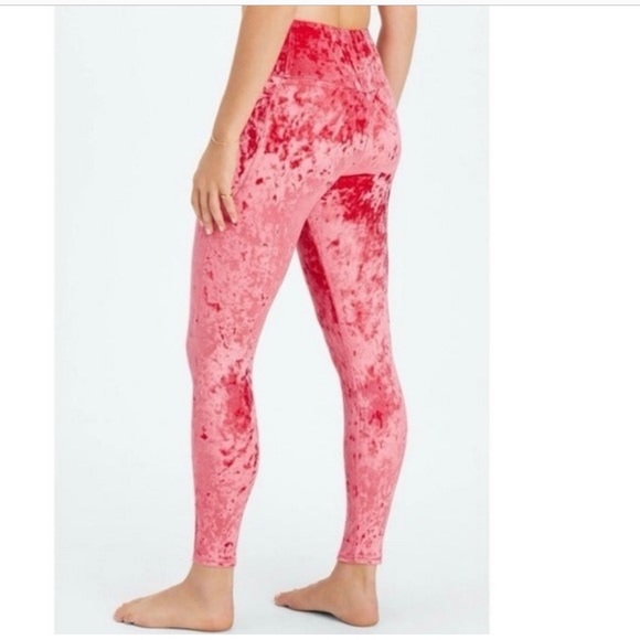 FABLETICS CRUSHED VELOUR CROSSOVER STRAWBERRY 🍓 RED LEGGINGS SIZE (L) - Picture 4 of 12
